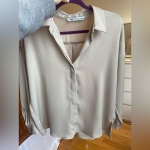 XS ZARA SATIN EFFECT TAUPE BUTTON DOWN